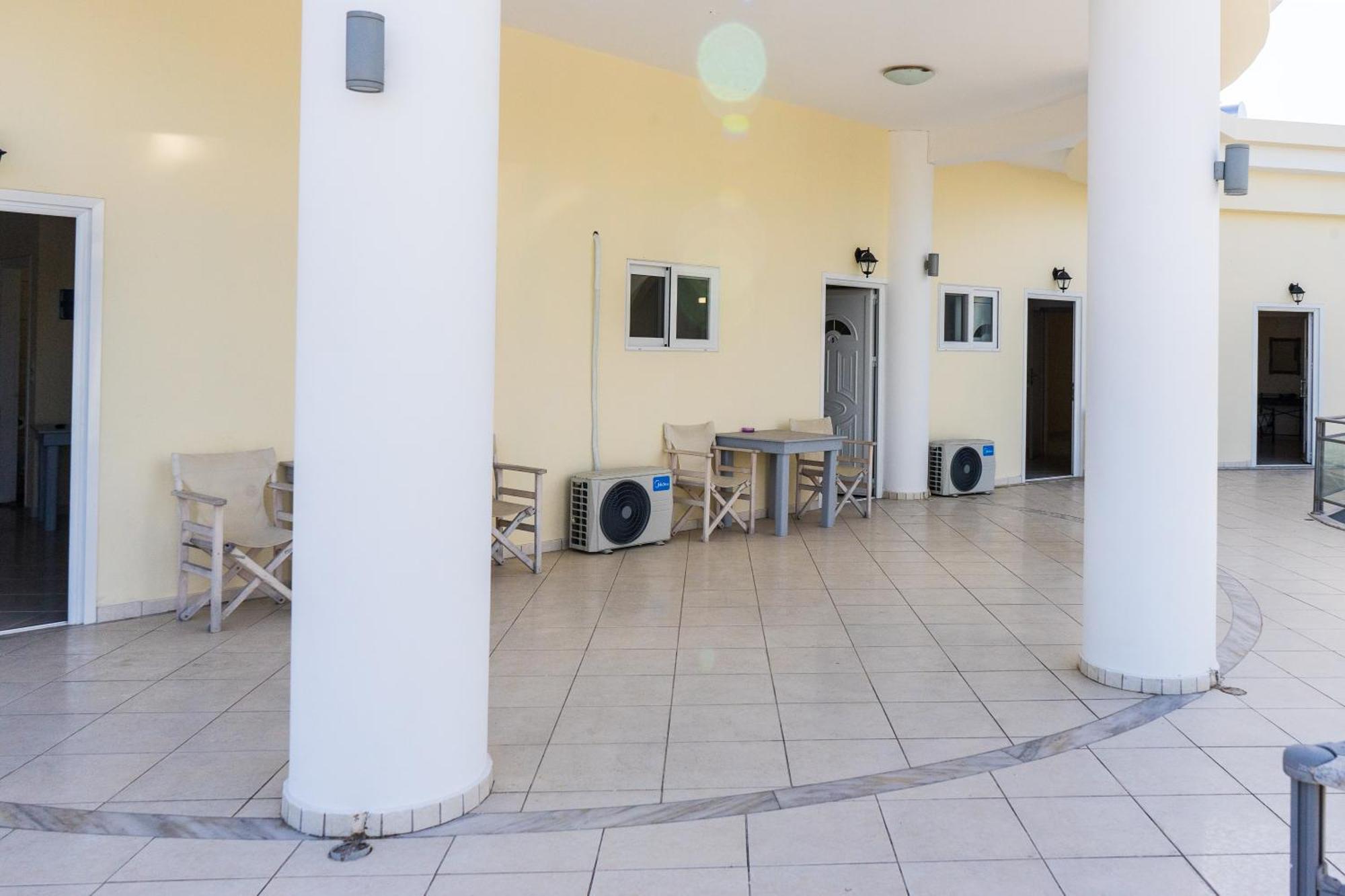 Laganas Strip Mall Apartments Kültér fotó